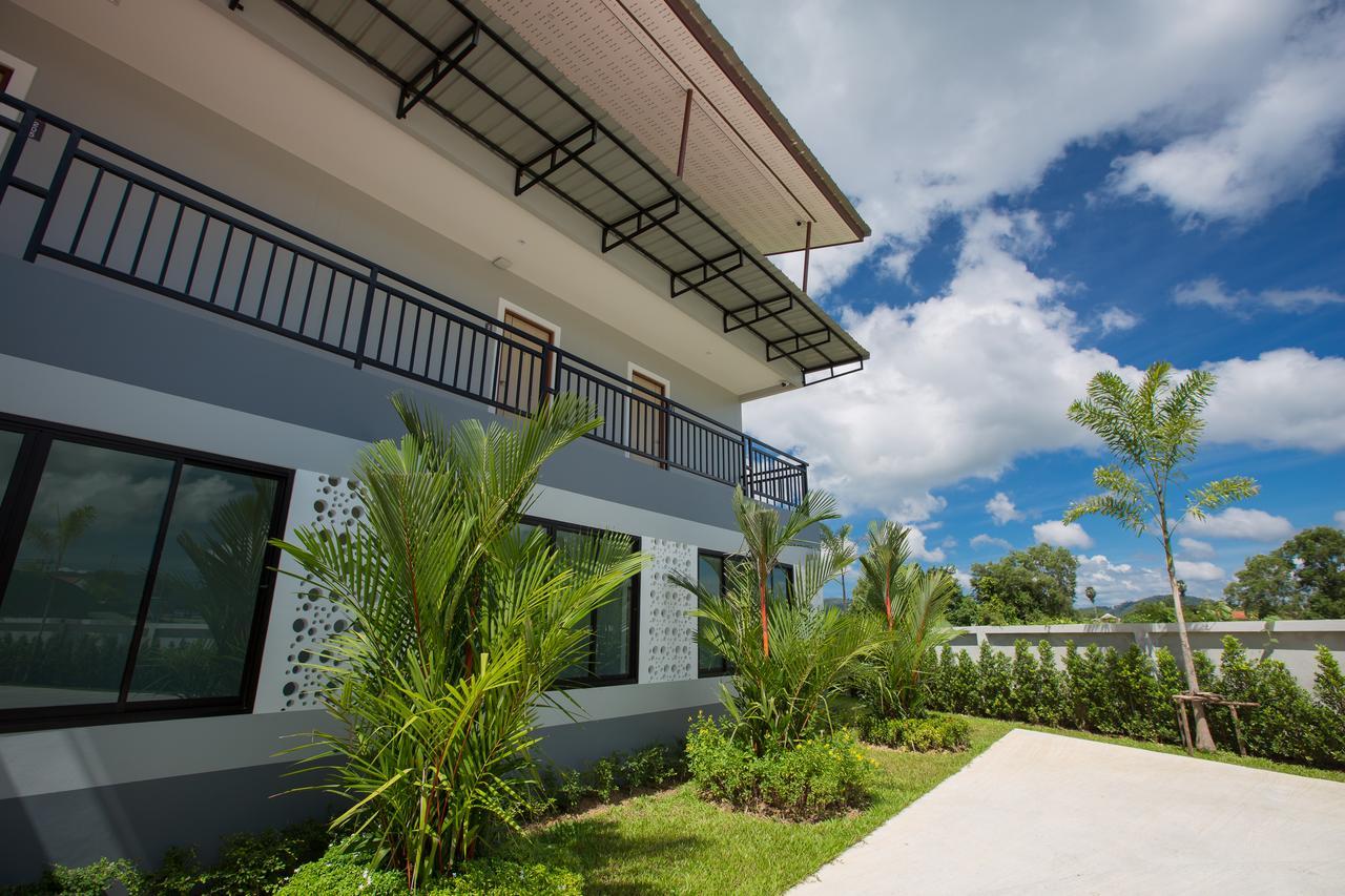 Phant At Thalang Service Apartment Ngoại thất bức ảnh